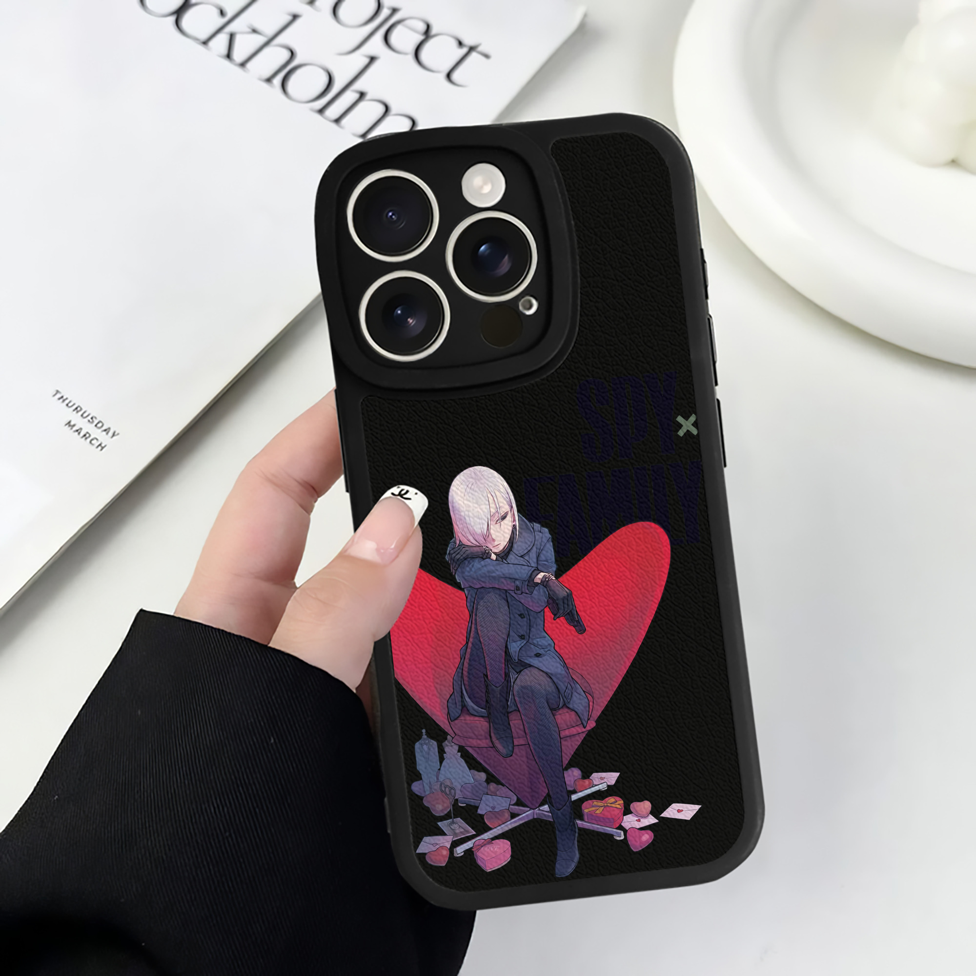 （画像用） SPY×FAMILY间谍家家酒 【iPhone 16シリーズ対応】シリコンスマホケース（レザー調） 材質：シリコン